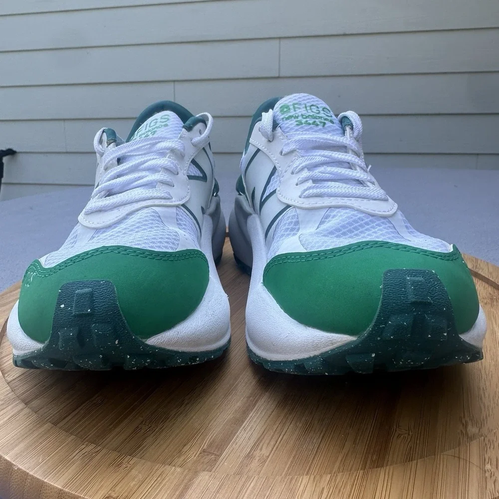Figs x New Balance 3447 Sneakers Evergreen White Womens Size 7 U3447LE Nursing